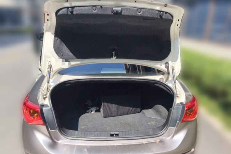 Used Infiniti Q50 2014 3.7L Luxury Sport Edition