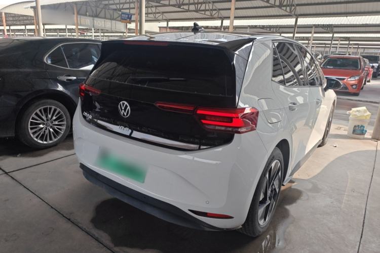 Used Volkswagen ID.3 2025 Smart Version Pure & Intelligent Enjoyment Edition Rear Right 45 Deg