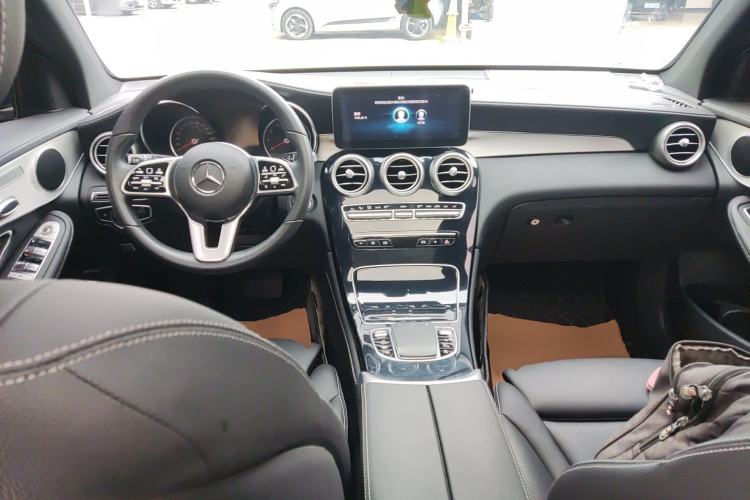 Used Mercedes-Benz GLC 2020 GLC 260 L 4MATIC Dynamic Model Center Console