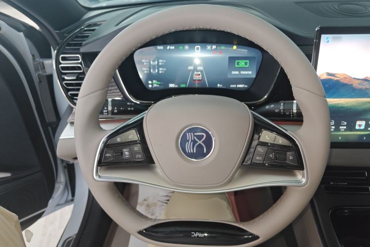 Used BYD Han 2025 DM-i 125KM Elite Model Steering Wheel
