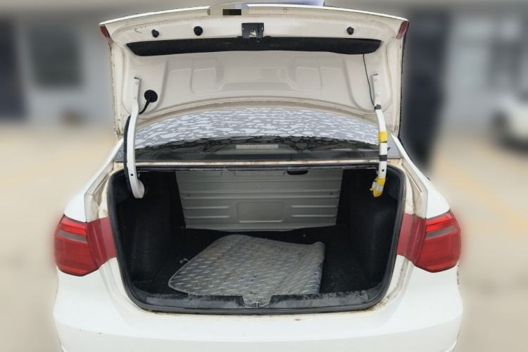 Used Volkswagen Jetta 2017 1.4L Manual Fashion Edition
