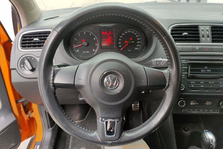 Used Volkswagen Polo 2012 1.6L Cross Polo Automatic Transmission Steering Wheel