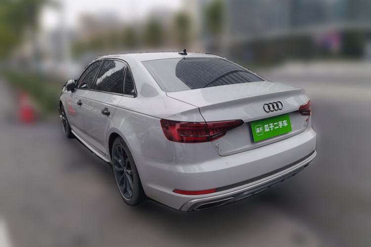 Used Audi A4L 2018 30th Anniversary Edition 40 TFSI Fashion Model
