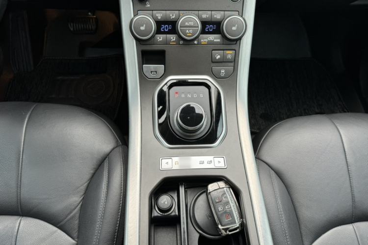 Used Land Rover Range Evoque 2017 2.0T SE Smart Glow Edition
