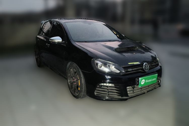 Used Volkswagen Golf 2011 2.0 TSI R Front Right 45 Deg