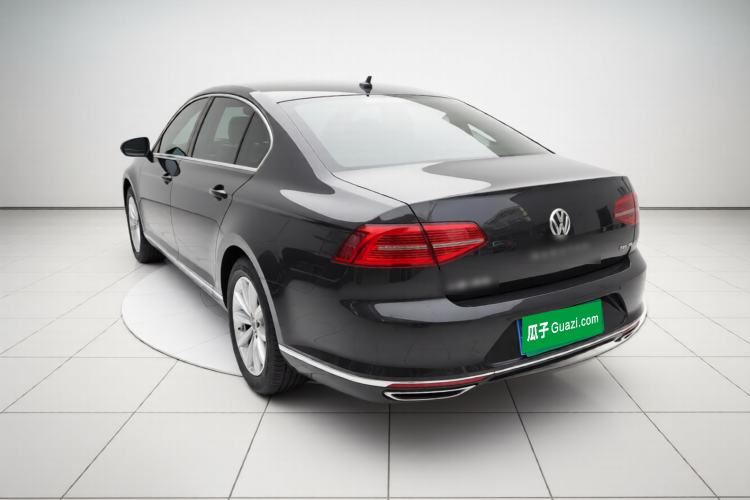 Used Volkswagen Magotan 2019 330TSI DSG Leading Model China VI Standard Exterior 3