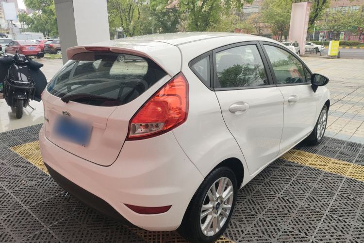 Used Ford Fiesta 2013 Hatchback 1.5L Automatic Fashion Edition
