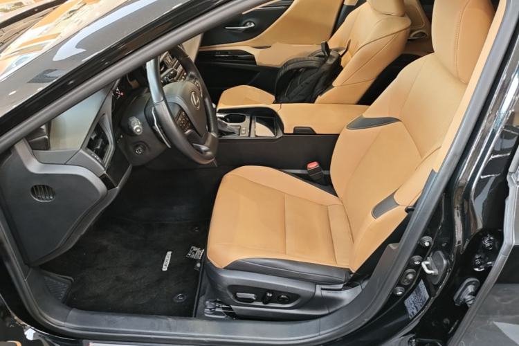 Used Lexus ES 2022 200 Excellence Edition

