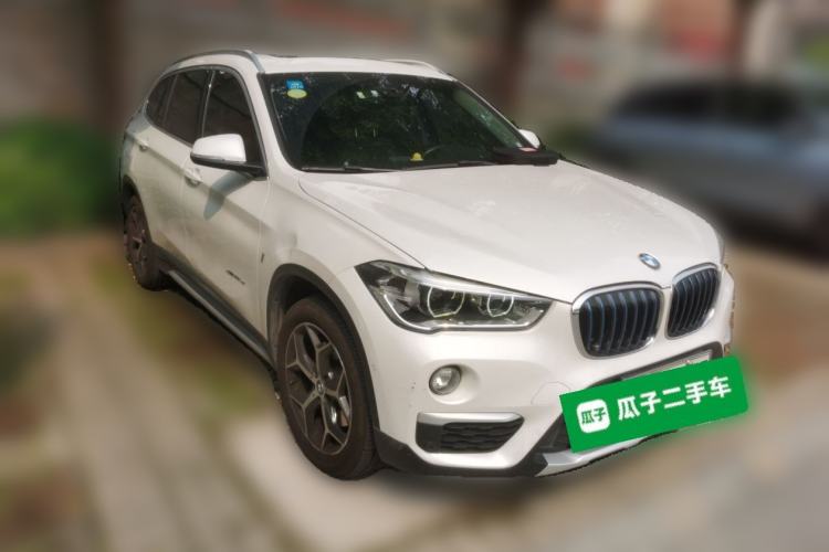 Used BMW X1 New Energy 2017 xDrive25Le Front Right 45 Deg