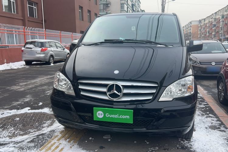 Used Mercedes-Benz Viano 2013 3.0L Comfort Edition Exterior 1