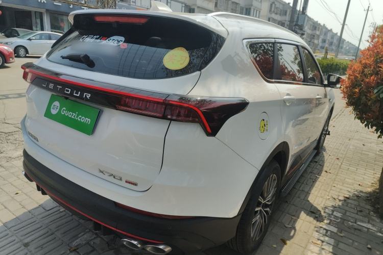 Used JETOUR X70 PRO 2023 1.5T DCT Comfort Edition 5 Seats
