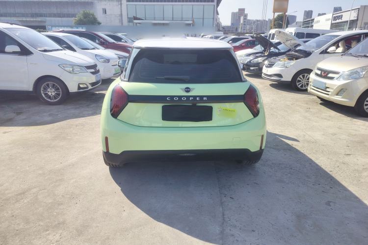 Used MINI Electric MINI COOPER 2025 456km COOPER E Classic Style
