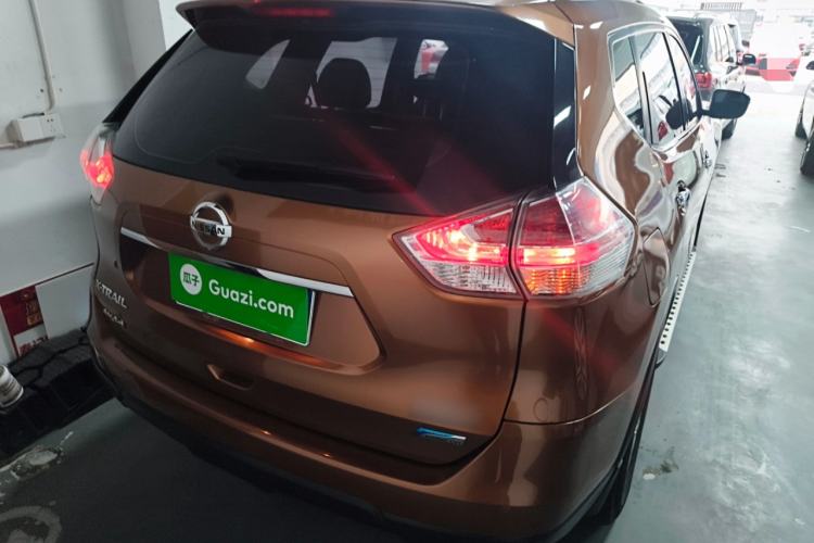 Used Nissan X-Trail 2016 2.0L CVT Smart Enjoyment Version 4WD
