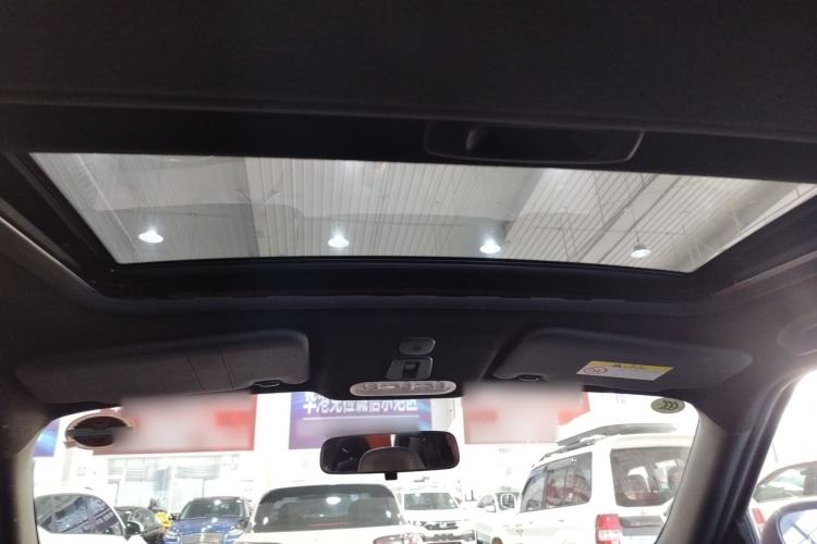 Used Infiniti ESQ 2014 1.6L Spontaneous Edition