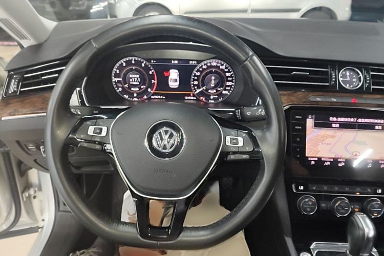 Used Volkswagen Magotan 2018 330TSI DSG Luxury Model