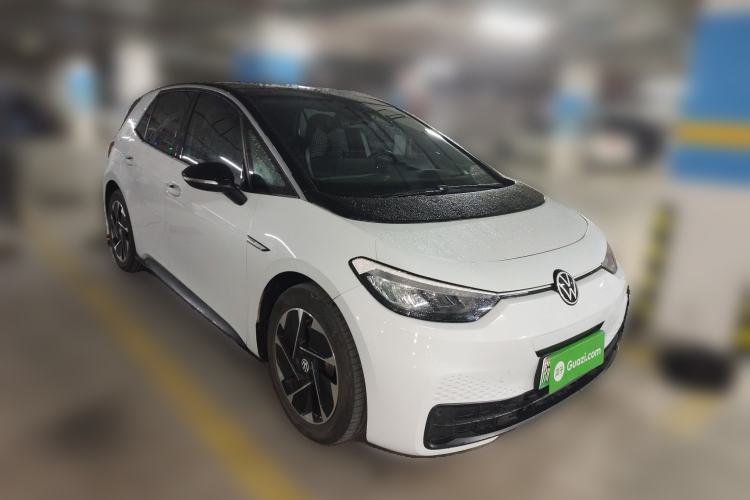 Used Volkswagen ID.3 2022 Active Pure Intelligent Enjoyment Edition Front Right 45 Deg