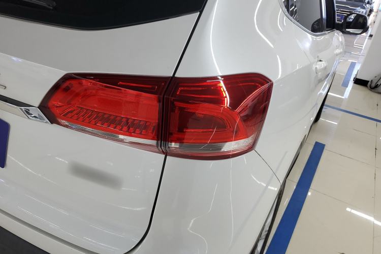 Used Haval H4 2019 1.5 GDIT DCT Luxury Smart Connectivity Version China VI Standard
