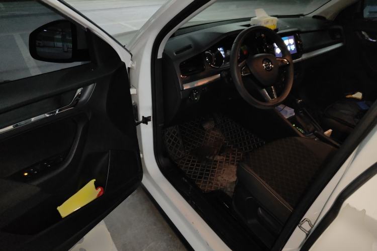 Used Skoda Kamiq 2020 1.5L Automatic Standard Edition Driver Seat