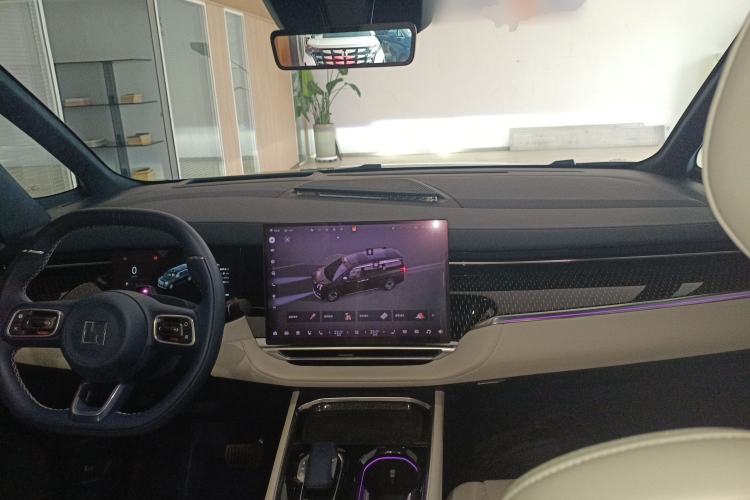 Used Zeekr 009 2024 Six-Seat Executive Version 4WD 108 kWh
