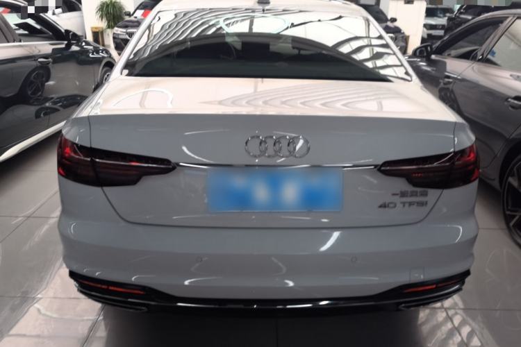 Used Audi A4L 2020 40 TFSI Fashionable and Elegant Model
