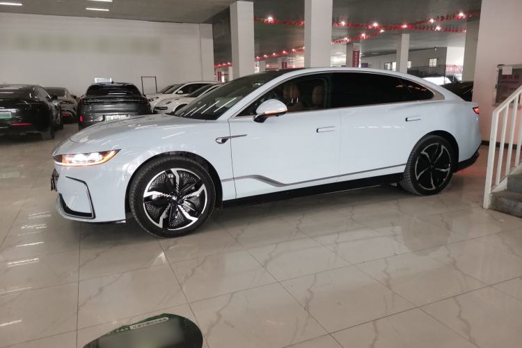 Used VOYAH PASSION 2023 Four-Wheel Drive Standard Edition Left Side