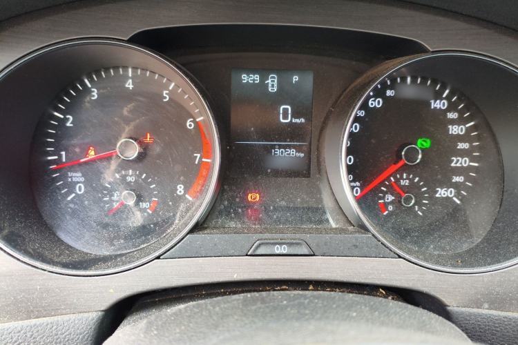 Used Volkswagen Golf Sportsvan 2016 1.6L Automatic Comfort Model Instrument Cluster