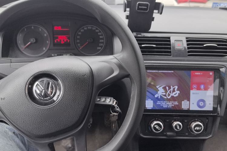 Used Volkswagen Santana 2018 1.5L Manual Fashion Edition Center Console