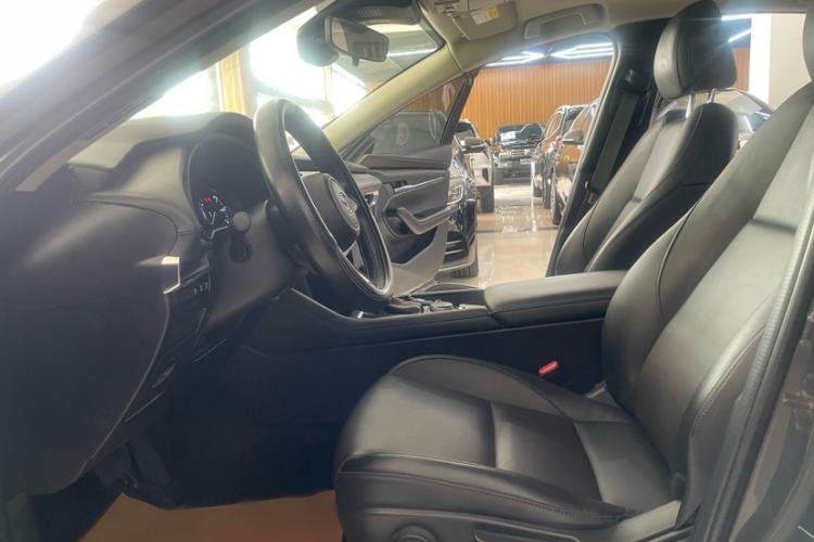 Used Mazda 3 Axela 2020 2.0L Automatic Zhiya Edition Interior 3