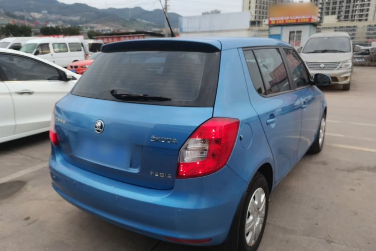 Used Skoda Fabia 2014 1.4L Manual Crystal Edition