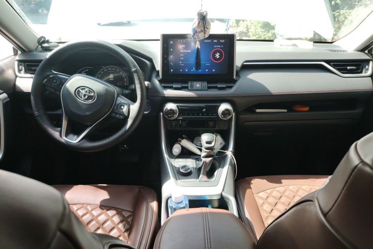 Used Toyota RAV4 Rongfang Plug-in Hybrid 2021 2.5L Two-Wheel Drive Elite Pro
