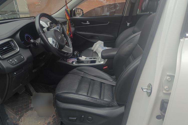 Used Kia Sorento 2016 Sorento L 2.4L Gasoline 4WD Custom Edition 7 Seats Emission Standard China V
