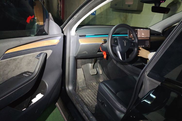 Used Tesla Model Y 2022 Rear-Wheel-Drive Version
