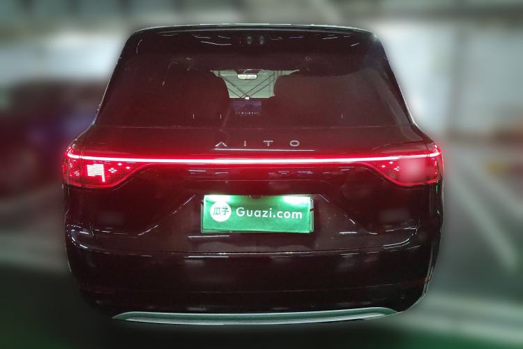 Used Hima AITO M9 2025 Extended-Range Ultra Version 52 kWh 6-Seater
