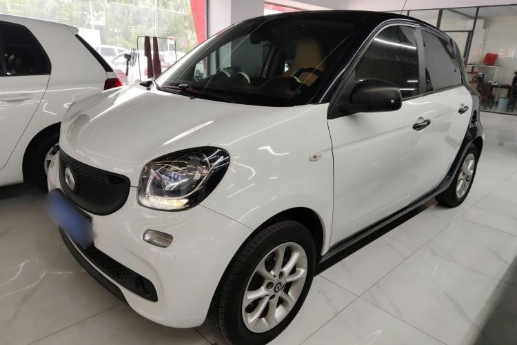 Used smart forfour 2018 1.0L 52 kW Dynamic Edition