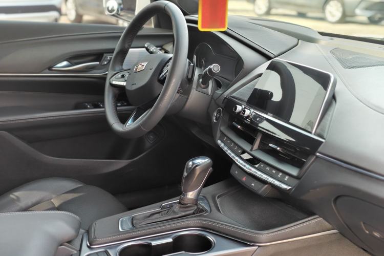 Used Cadillac CT4 2023 25T Luxury Model Interior 2