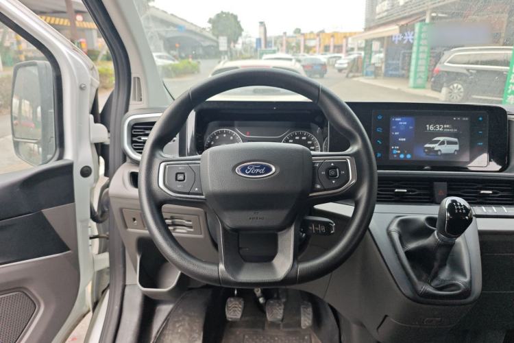 Used Ford Transit 2023 2.0T Gasoline Manual Multifunction Commercial Vehicle Short Wheelbase Low Roof 5/6 Seats