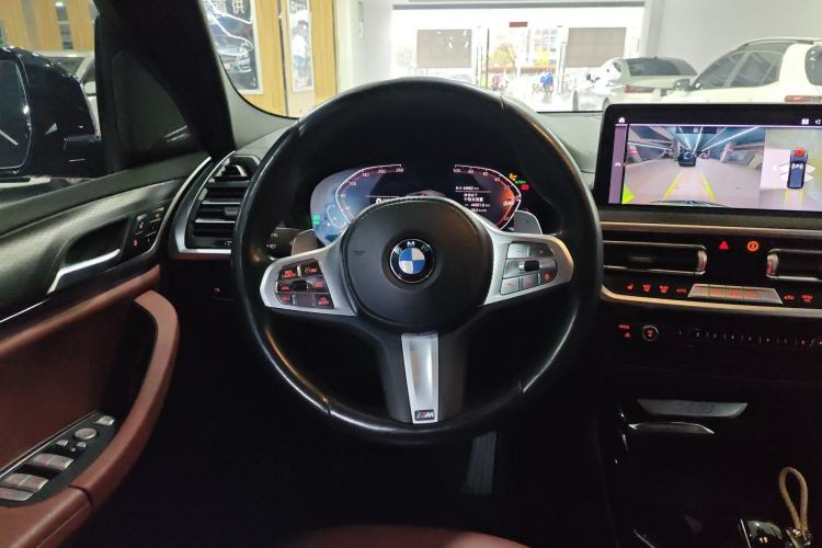 Used BMW X3 2023 Restyled xDrive30i Luxury Version M Night Edition Package Steering Wheel