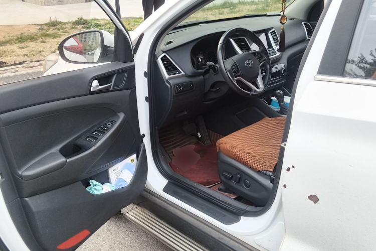 Used Hyundai Tucson 2018 1.6T Dual-Clutch Two-Wheel Drive 15th Anniversary Special Edition Driver Seat