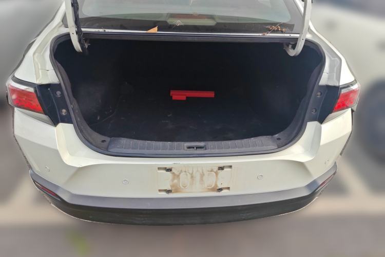 Used Venucia D60 2019 1.6L Entry Manual Fashion Edition Trunk