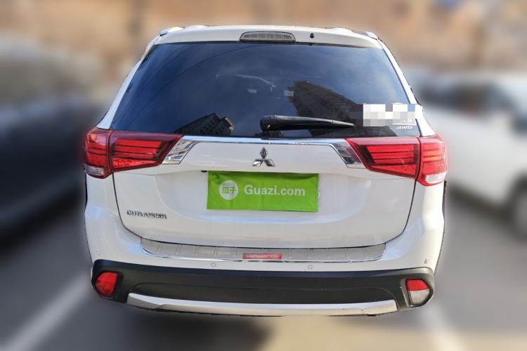 Used Mitsubishi Outlander 2016 2.4L 4x4 Elite Edition 5 Seats
