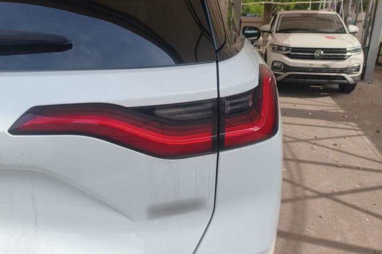 Used Nio ES8 2020 580 km Range 7-Seater Version Right Rear Taillight