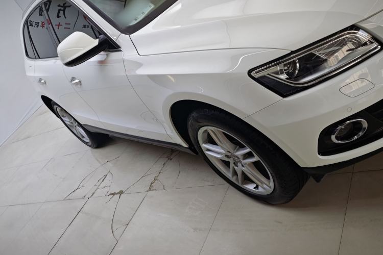 Used Audi Q5 2016 40 TFSI Comfort Model Exterior 4