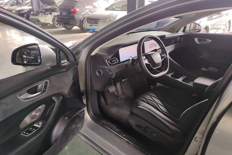 Used Roewe D7 2023 DMH 125km Flagship Edition
