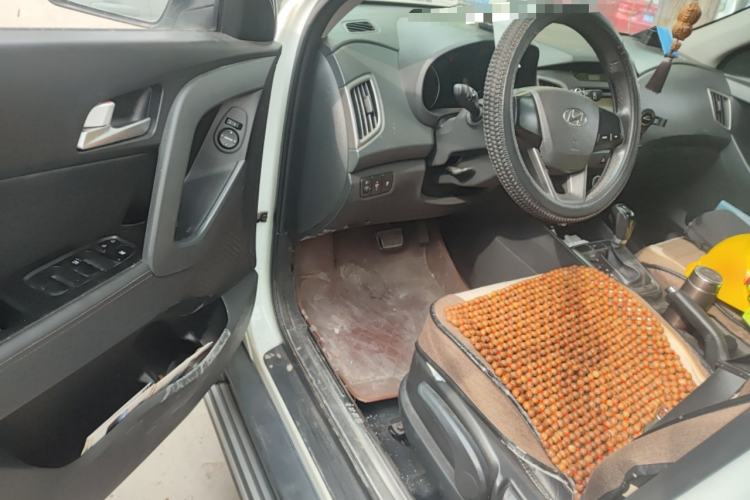 Used Hyundai ix25 2015 1.6L Automatic Two-Wheel Drive Smart GLS Trim Driver Seat