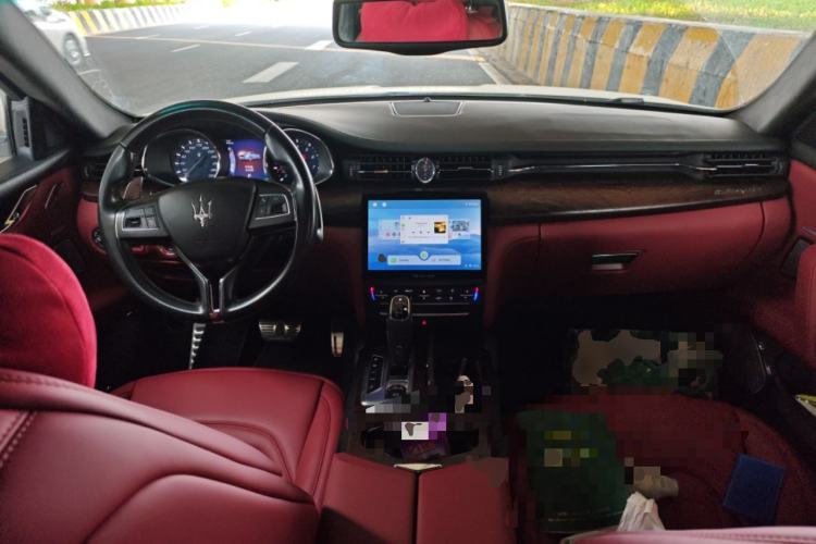 Used Maserati President  Center Console