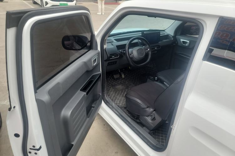 Used Geely Galaxy Panda 2024 Panda Mini 200km Endurance Bear Driver Seat