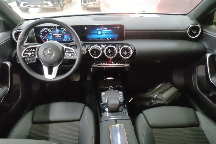Used Mercedes-Benz A-Class 2020 A 180 Center Console