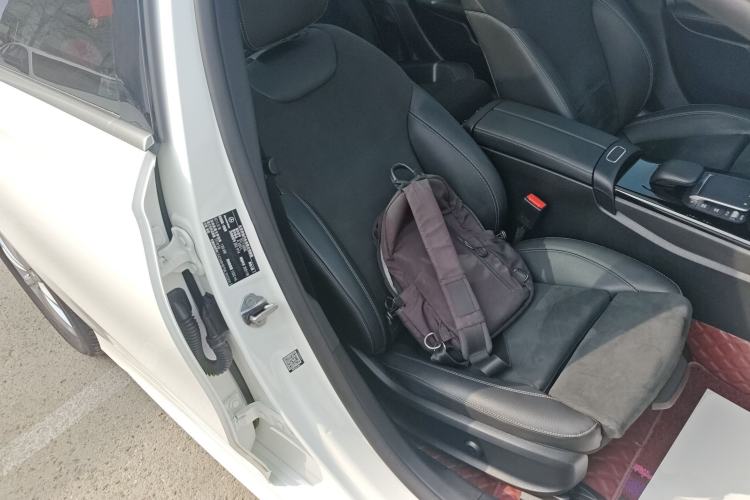 Used Mercedes-Benz A-Class 2021 A 200 L Sport Sedan Fashion Model
