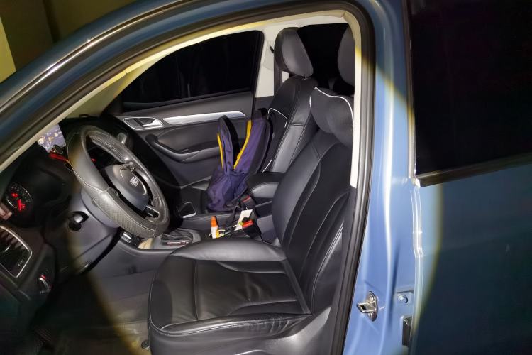 Used Audi Q3 2015 35 TFSI quattro Technology Edition Left Front Seat