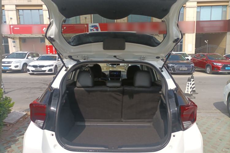 Used Toyota YARiS L Zhi Xuan 2021 X-Trail 1.5L CVT Leading Edition
